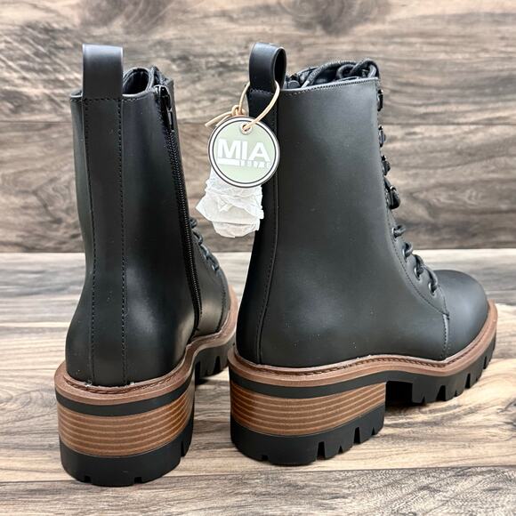 NIB Mia Isaiah 9M Combat Ankle Boots Lug Sole Black Synthetic - Picture 6 of 10
